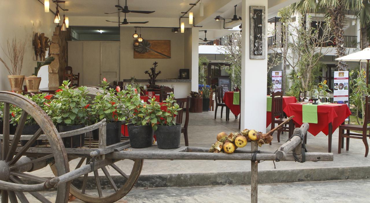 Blue Spring Boutique Hotel Siem Reap Buitenkant foto