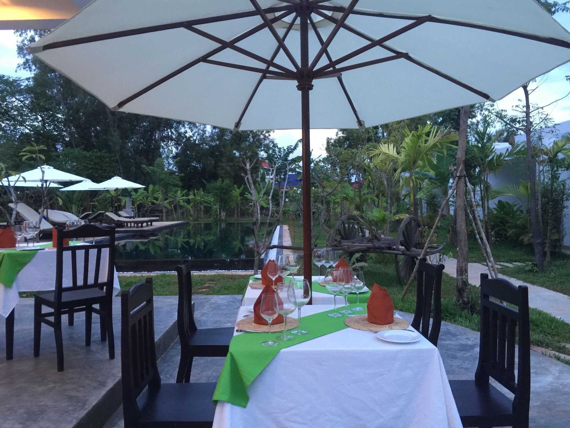 Blue Spring Boutique Hotel Siem Reap Buitenkant foto